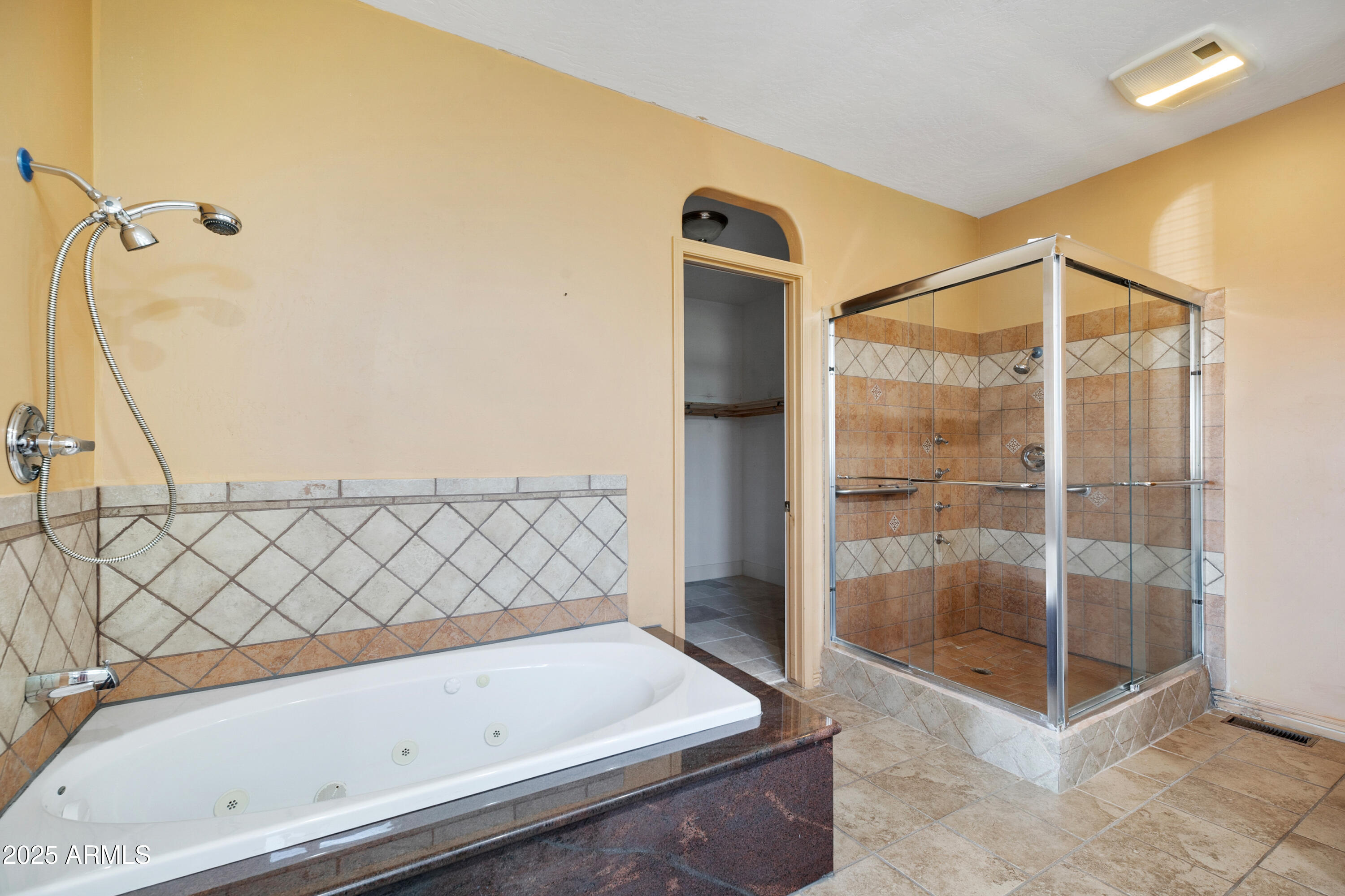 COUNTRY ESTATES UNIT 3 - Residential