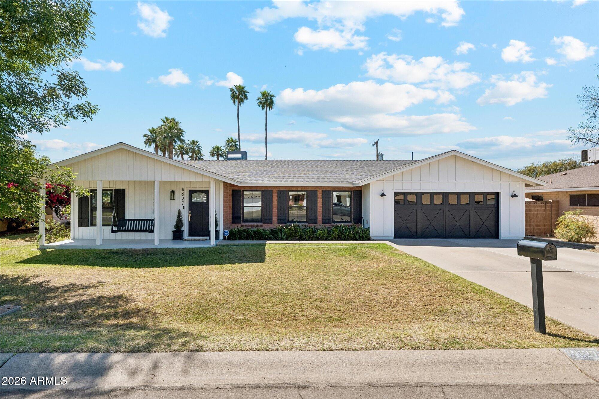 4627 E WILSHIRE Drive