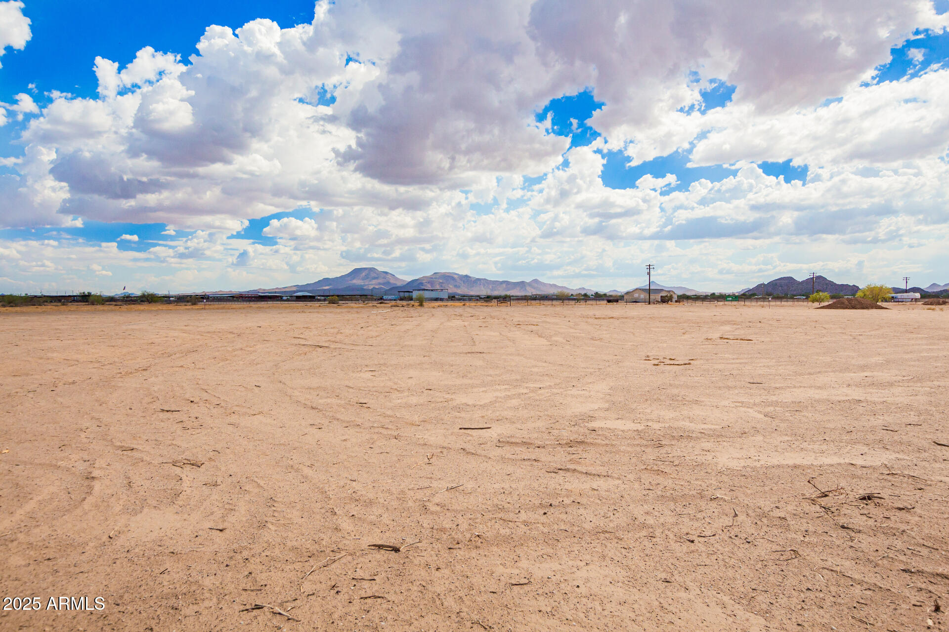 43500 W Carefree Place 2