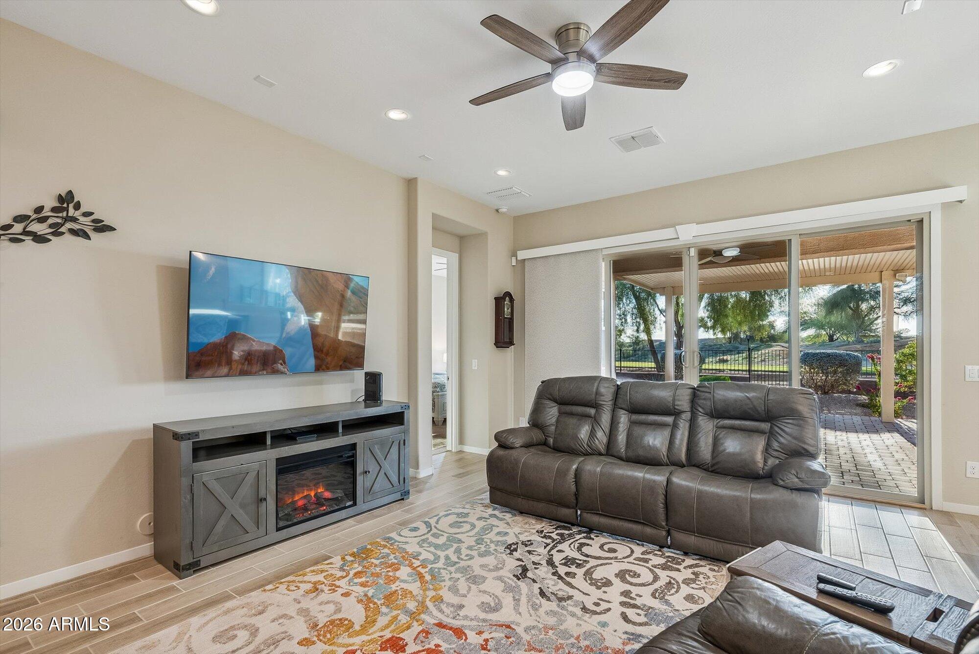 600 N San Ricardo Trail