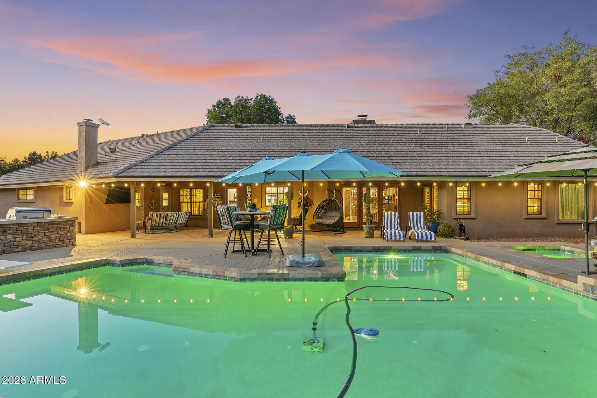 6731 W SWEETWATER Avenue