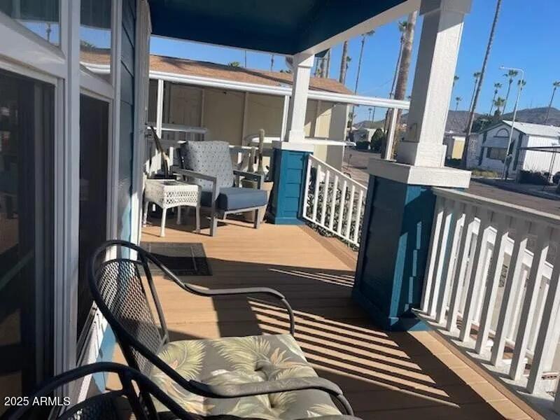 2050 W DUNLAP Avenue B153