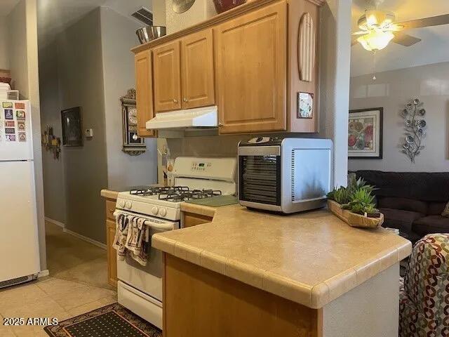 2050 W DUNLAP Avenue B153