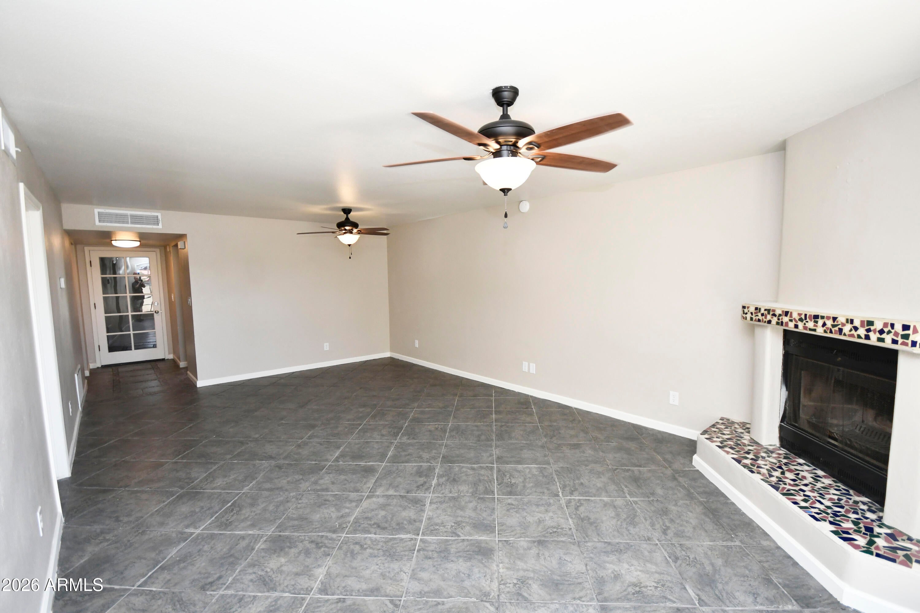 1125 W PASADENA Avenue 6