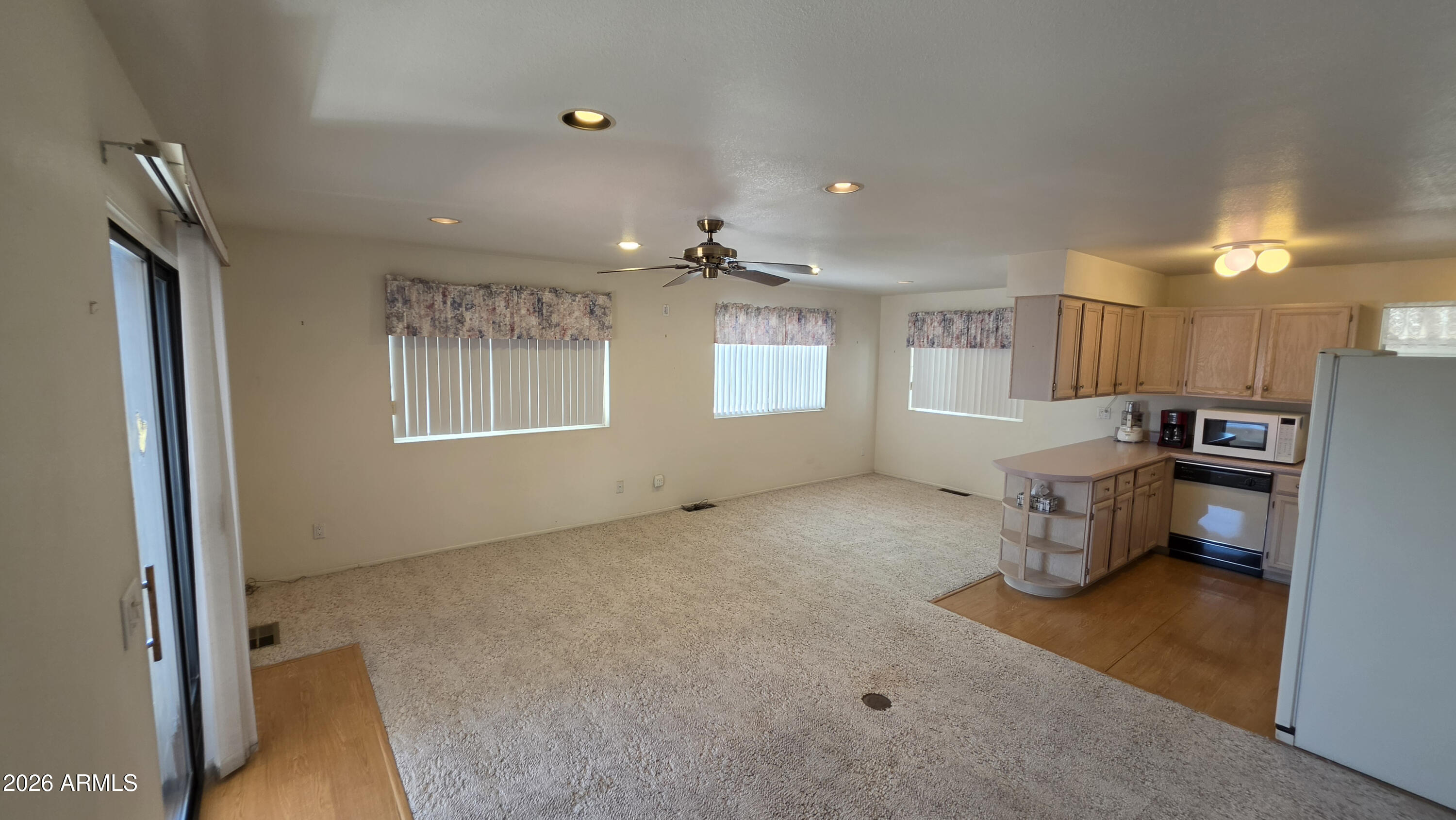 17200 W BELL Road 1255