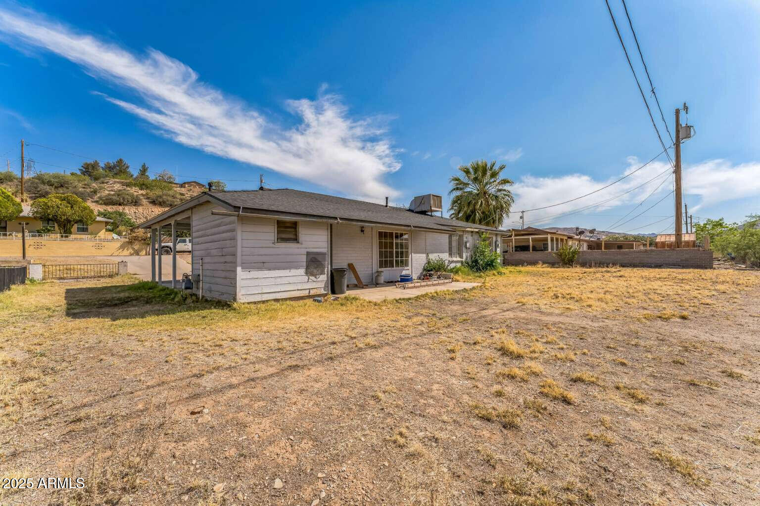 316 W SUNSET Street