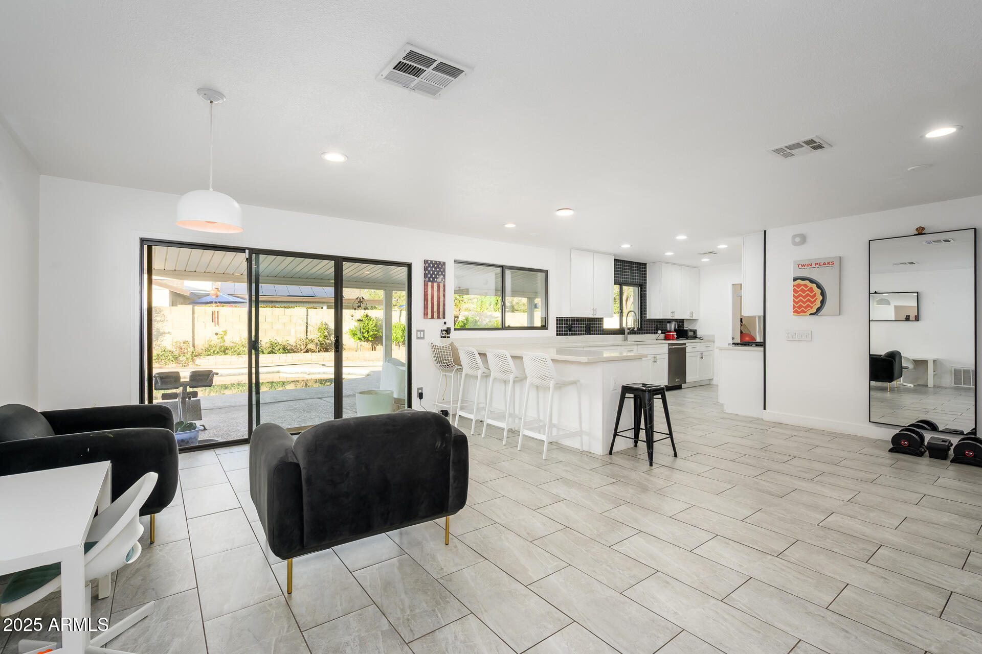 8354 E VIA DE DORADO --