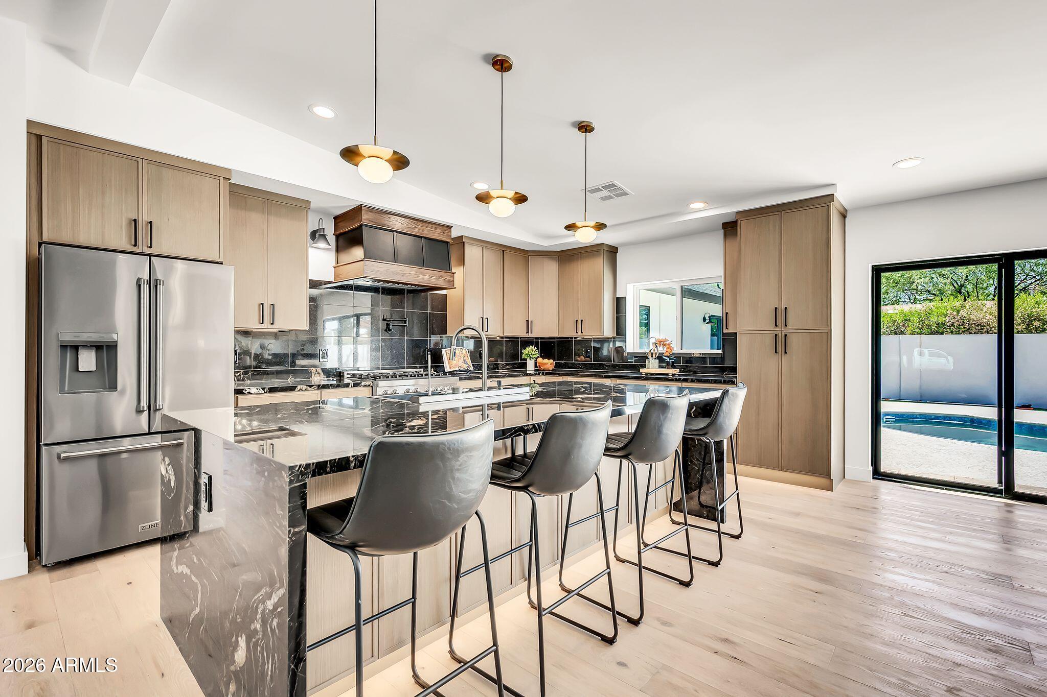 5125 E MULBERRY Drive