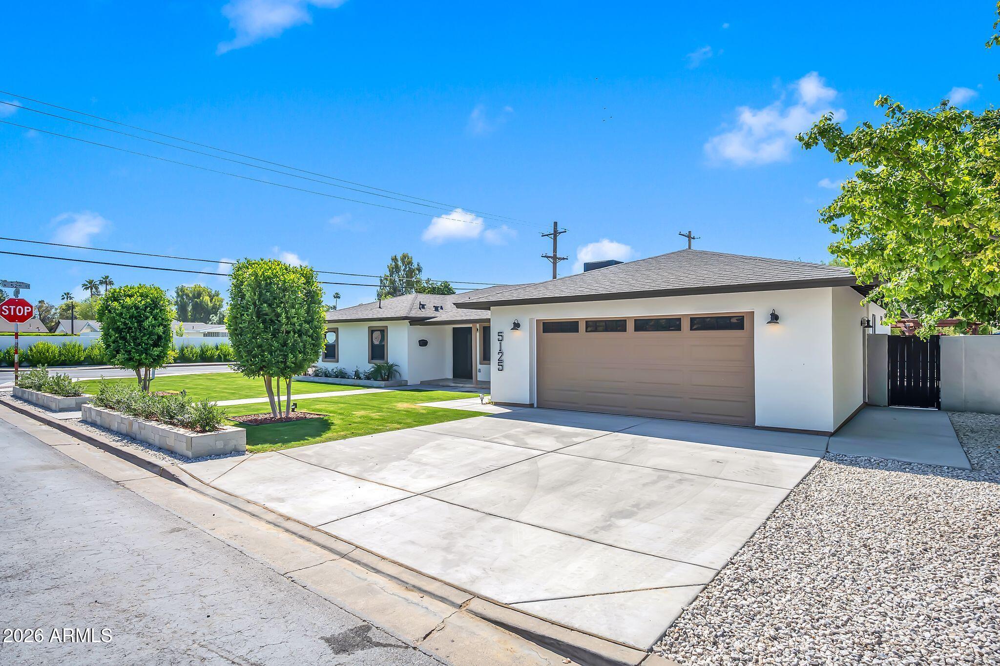 5125 E MULBERRY Drive