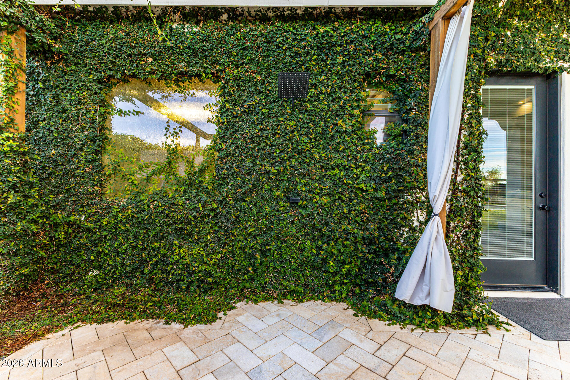 ENCANTO REAL - Residential