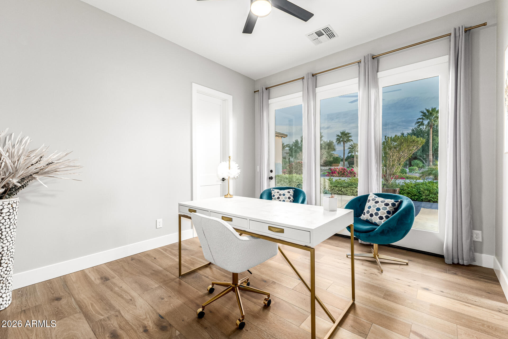 ENCANTO REAL - Residential