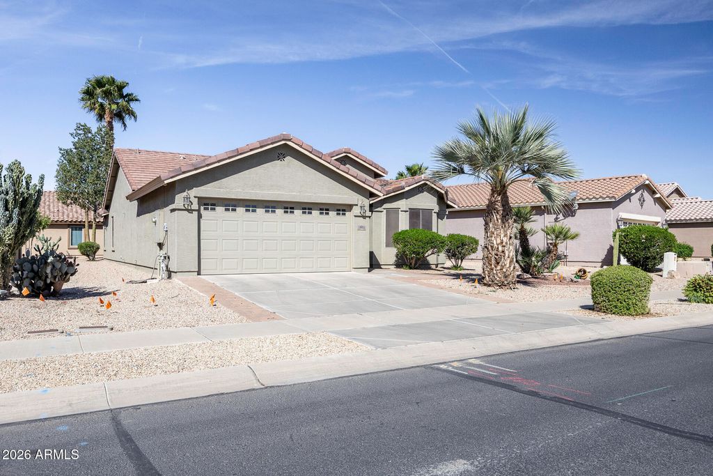 Photo of 121 S Agua Fria Lane, Casa Grande, AZ 85194 (MLS # 7000838)