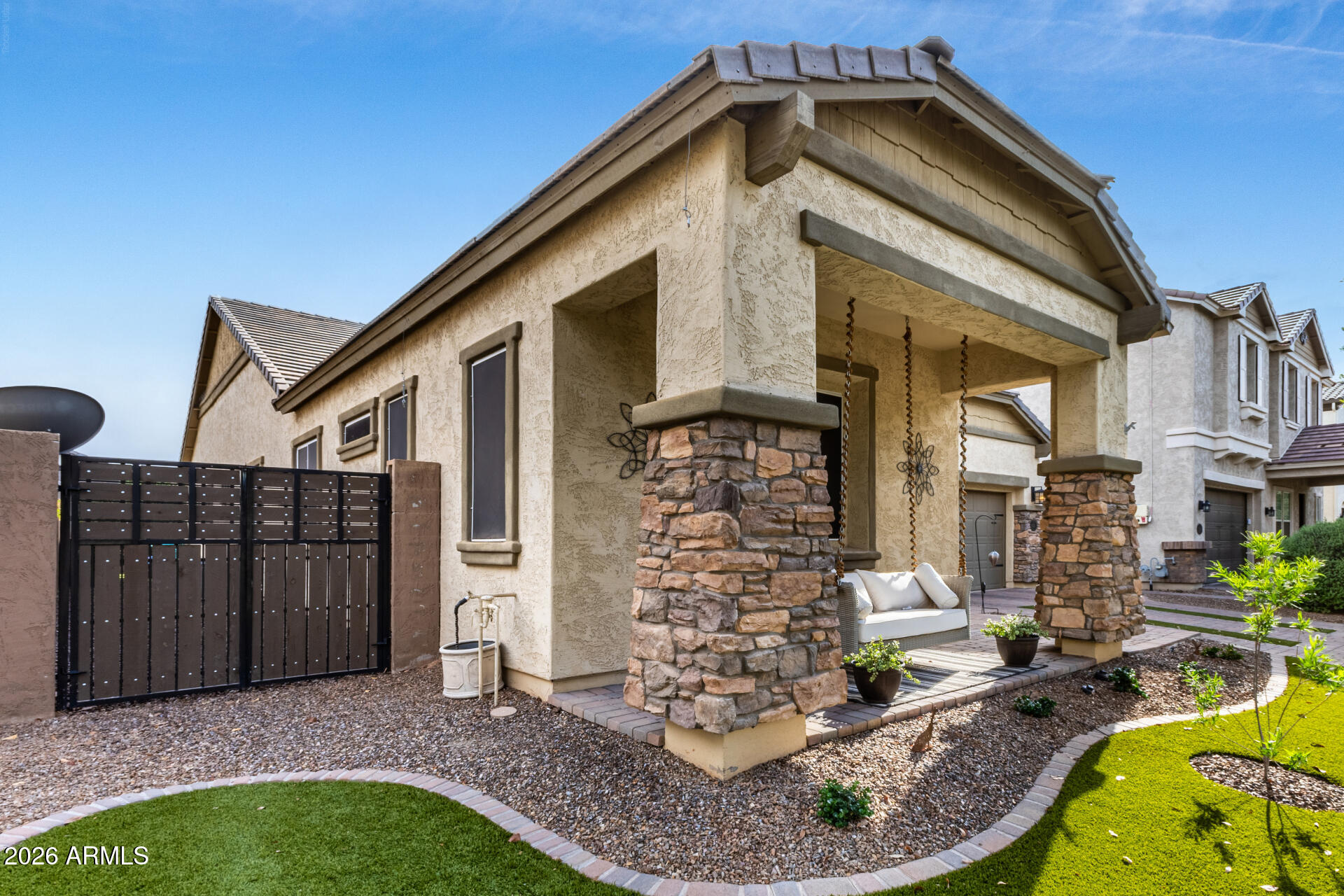 10555 E MENDOZA Avenue