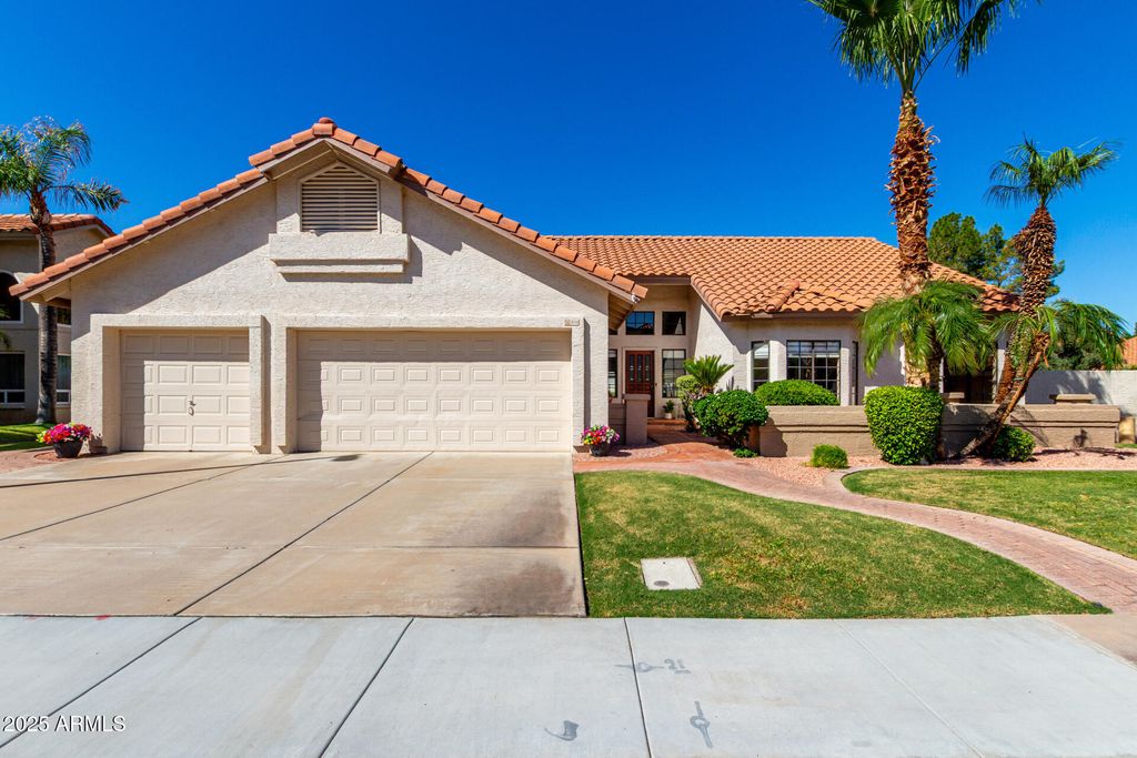 Photo of 1034 N Sea Haven Court, Gilbert, AZ 85234 (MLS # 6926542)