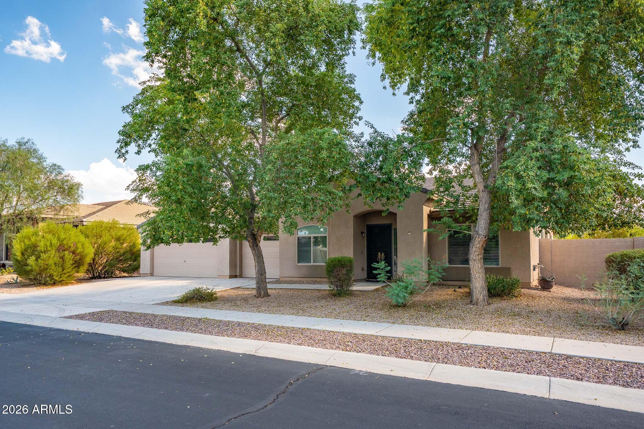 7621 W PECK Drive
