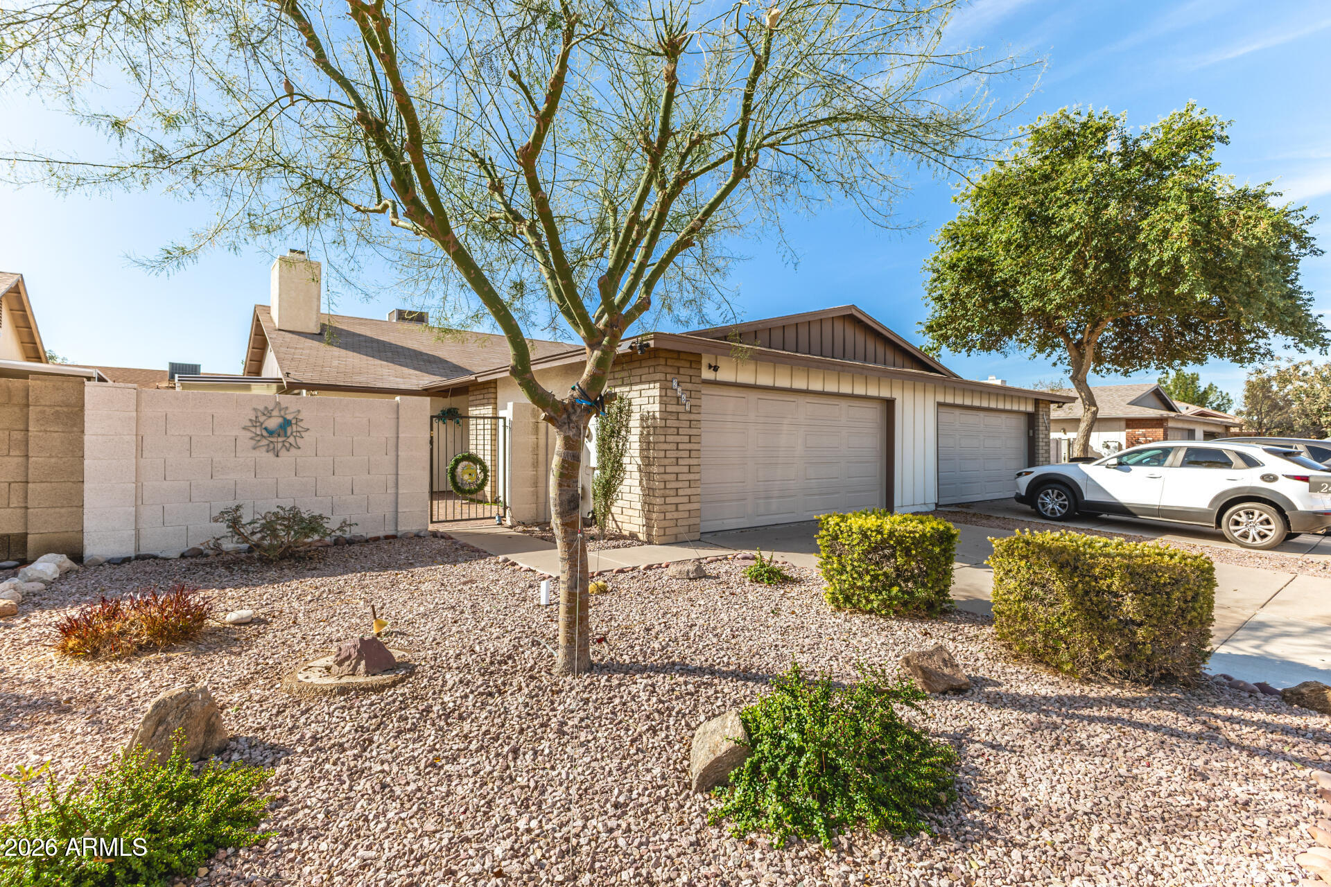 2451 W Knowles Avenue