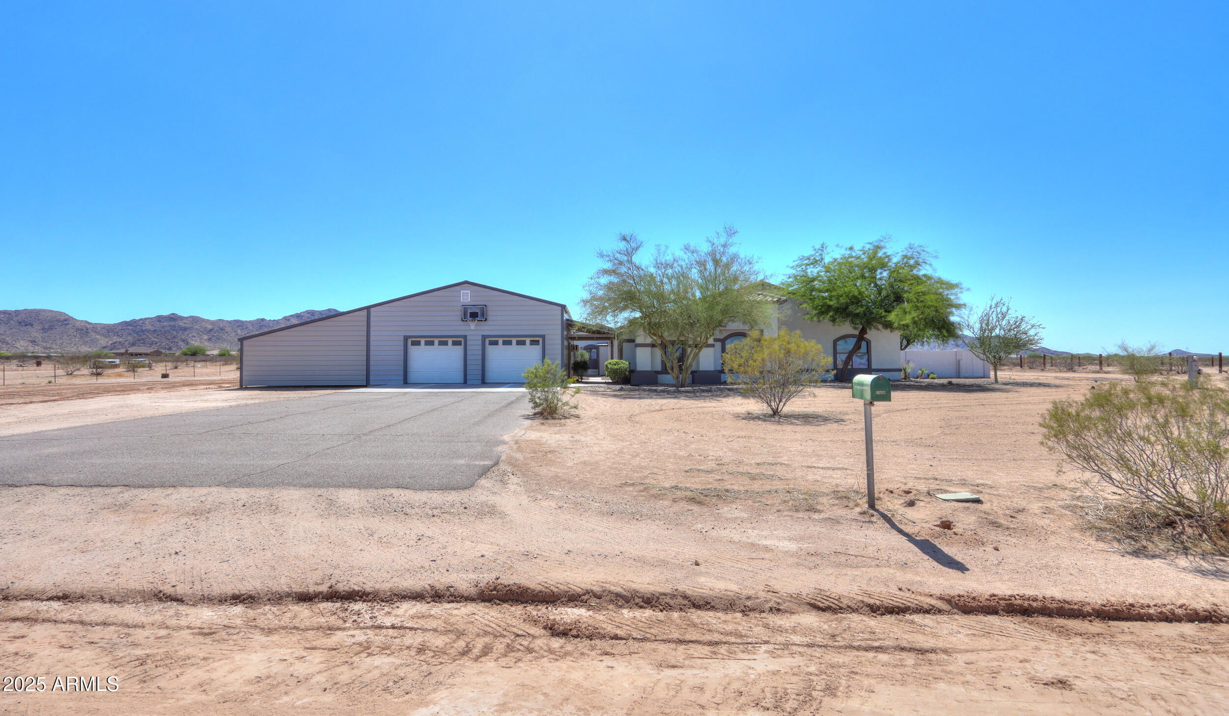 17586 N THORNWOOD Road