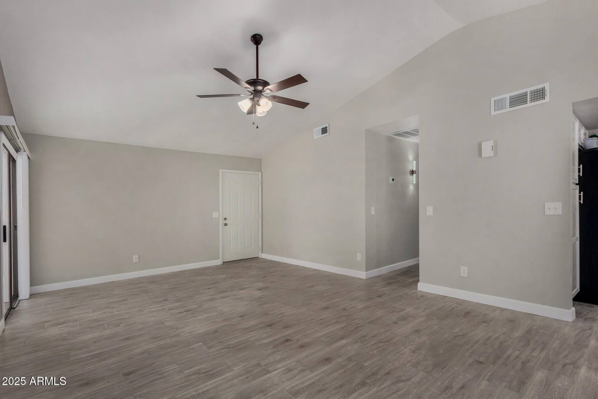 8720 W WILLOWBROOK Drive