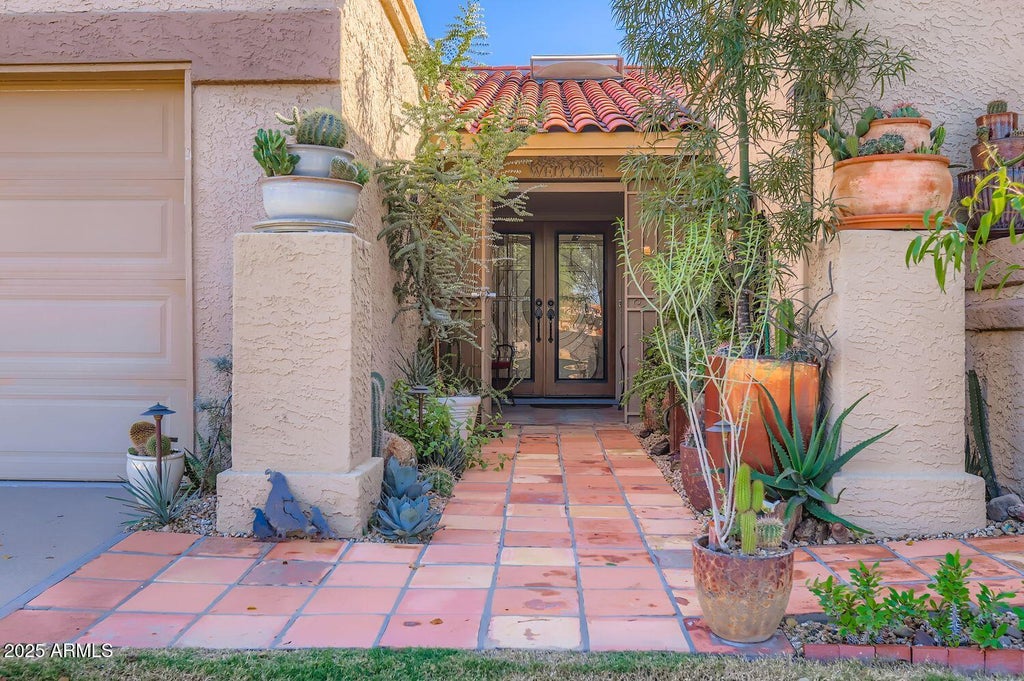 Photo of 10437 E Cochise Avenue, Scottsdale, AZ 85258 (MLS # 7073048)