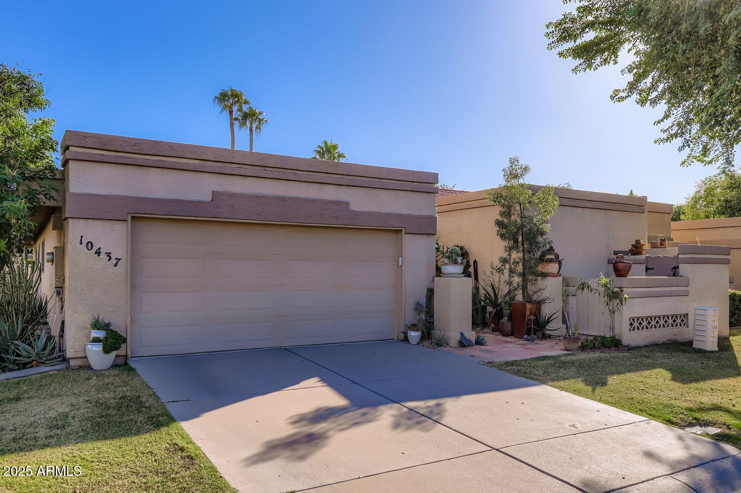 10437 E COCHISE Avenue