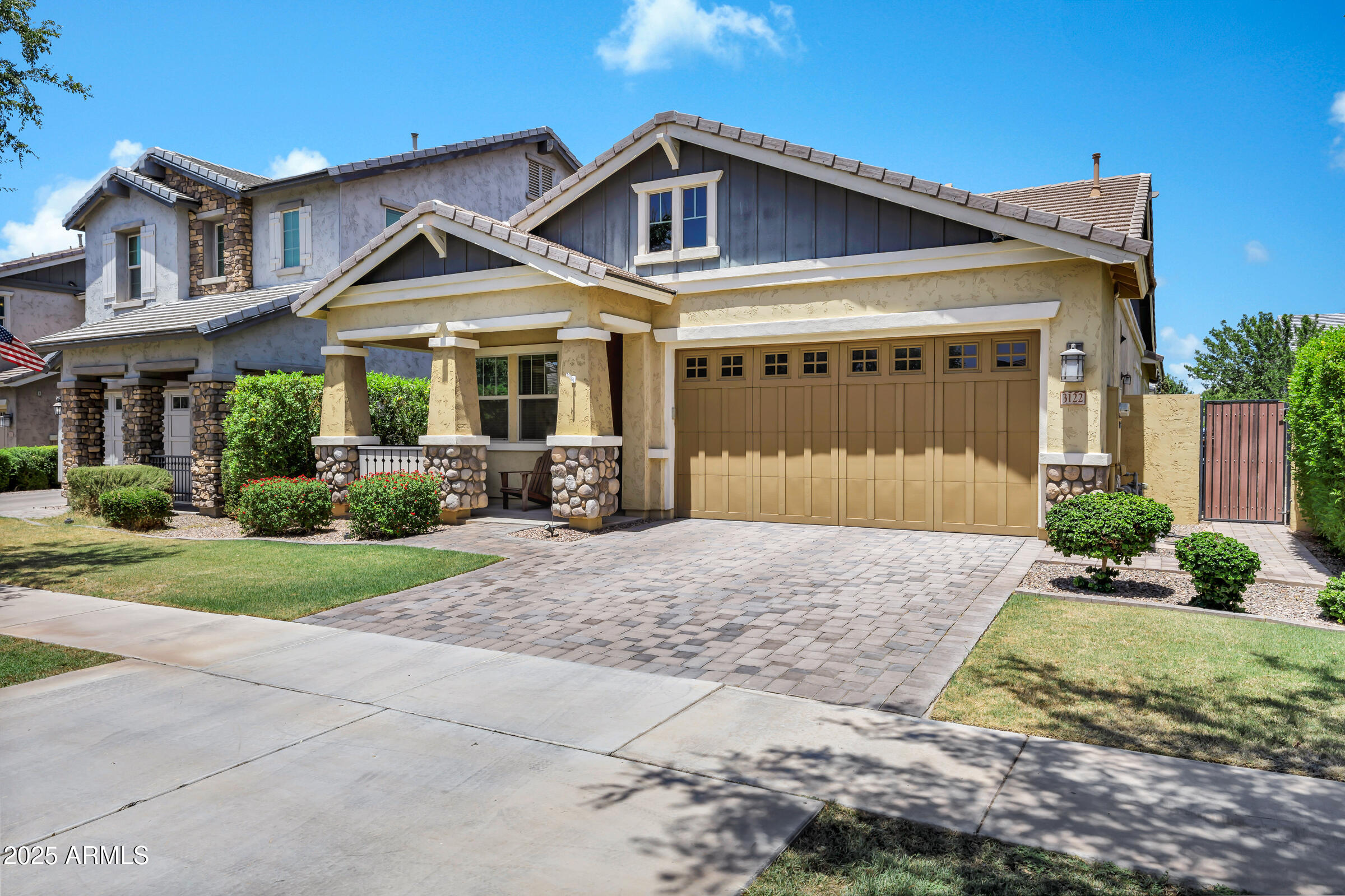 3122 E APPALOOSA Road