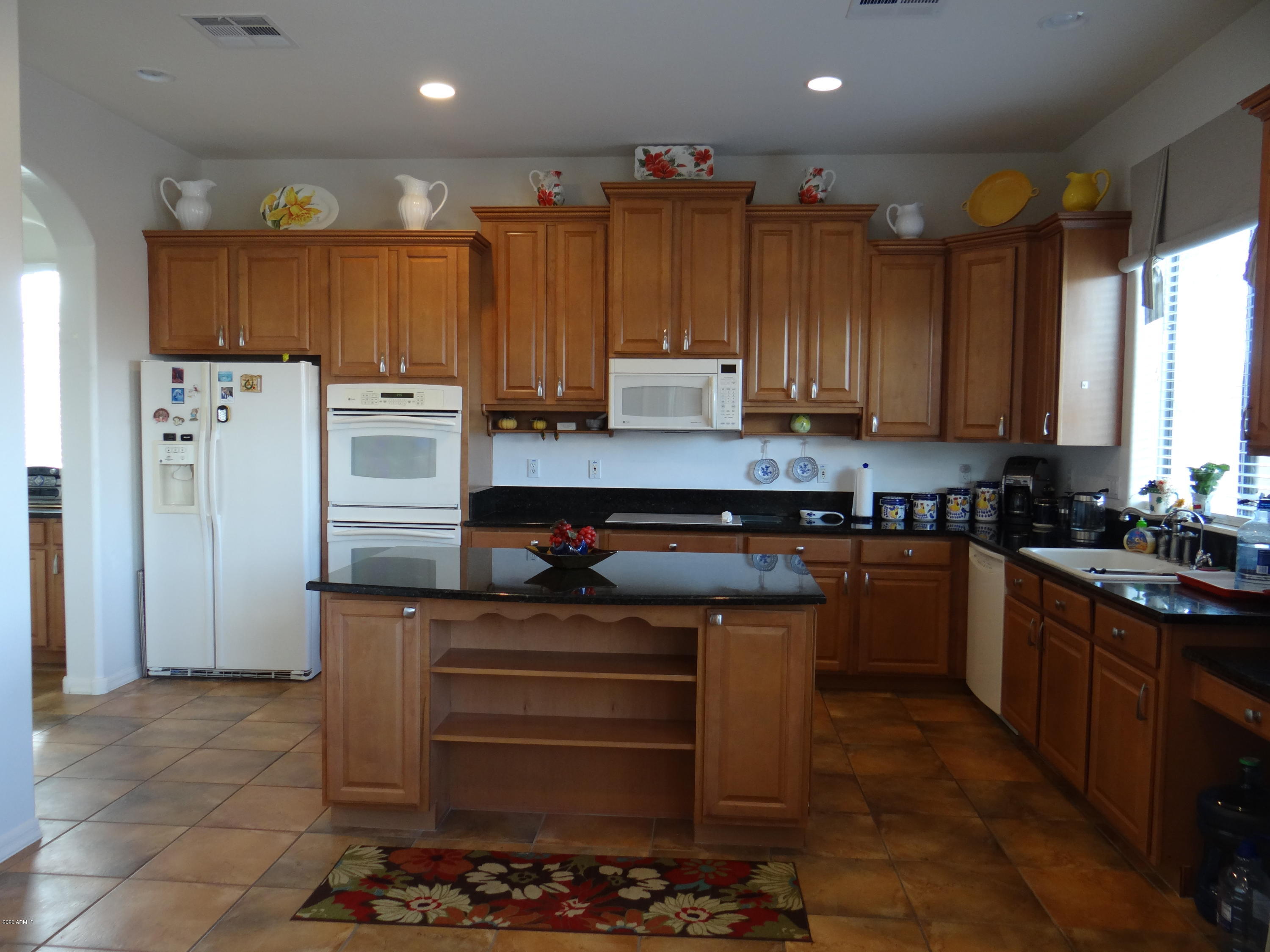 18232 W LAS CRUCES Drive