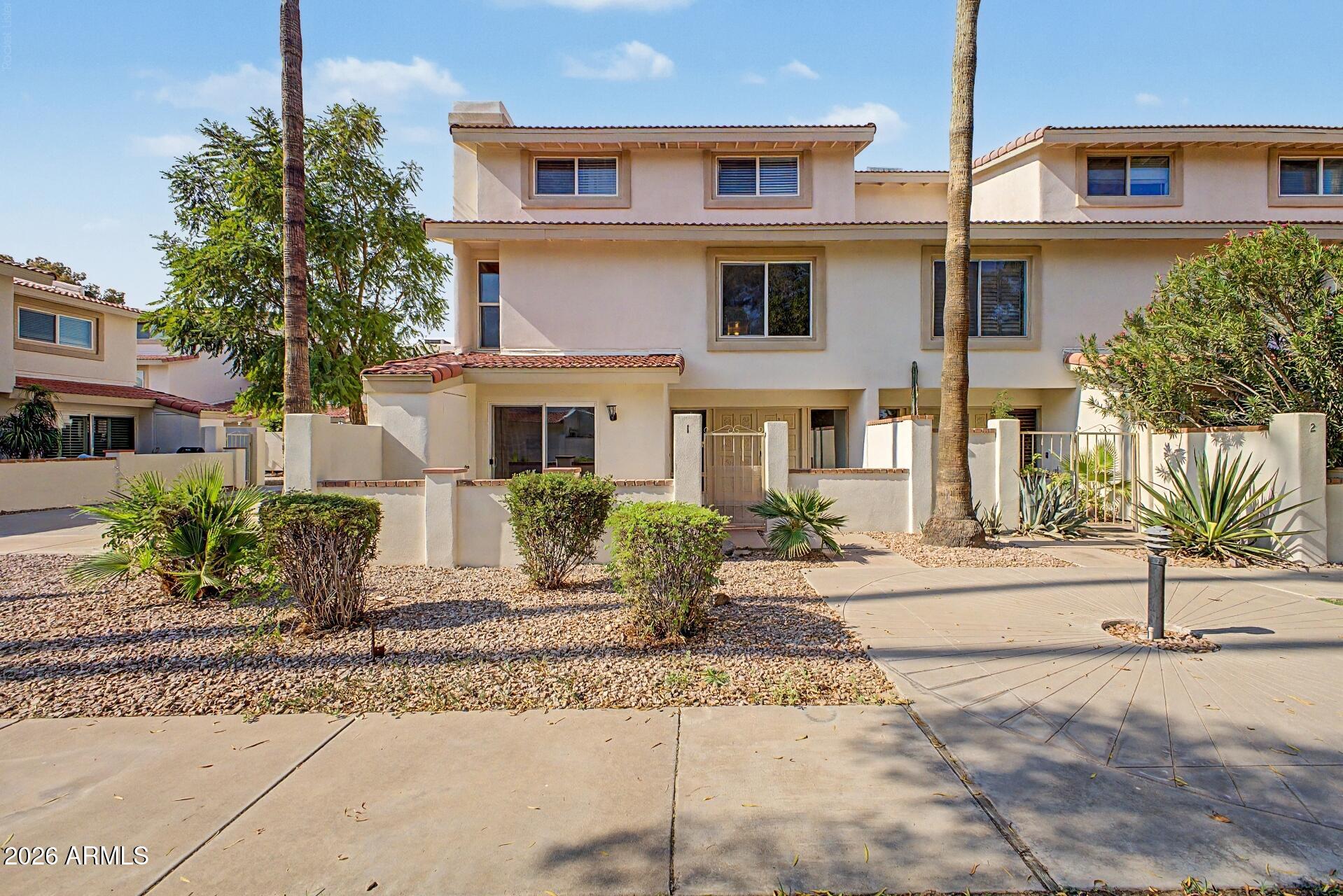 7921 E SAN MIGUEL Avenue 1