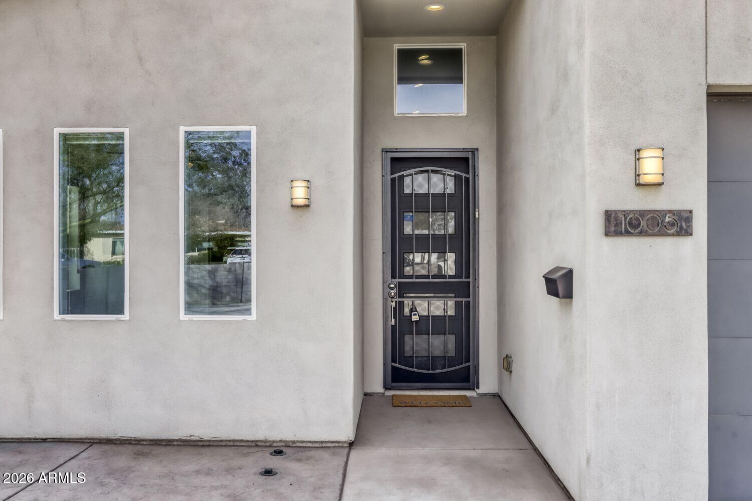 1005 E WELDON Avenue