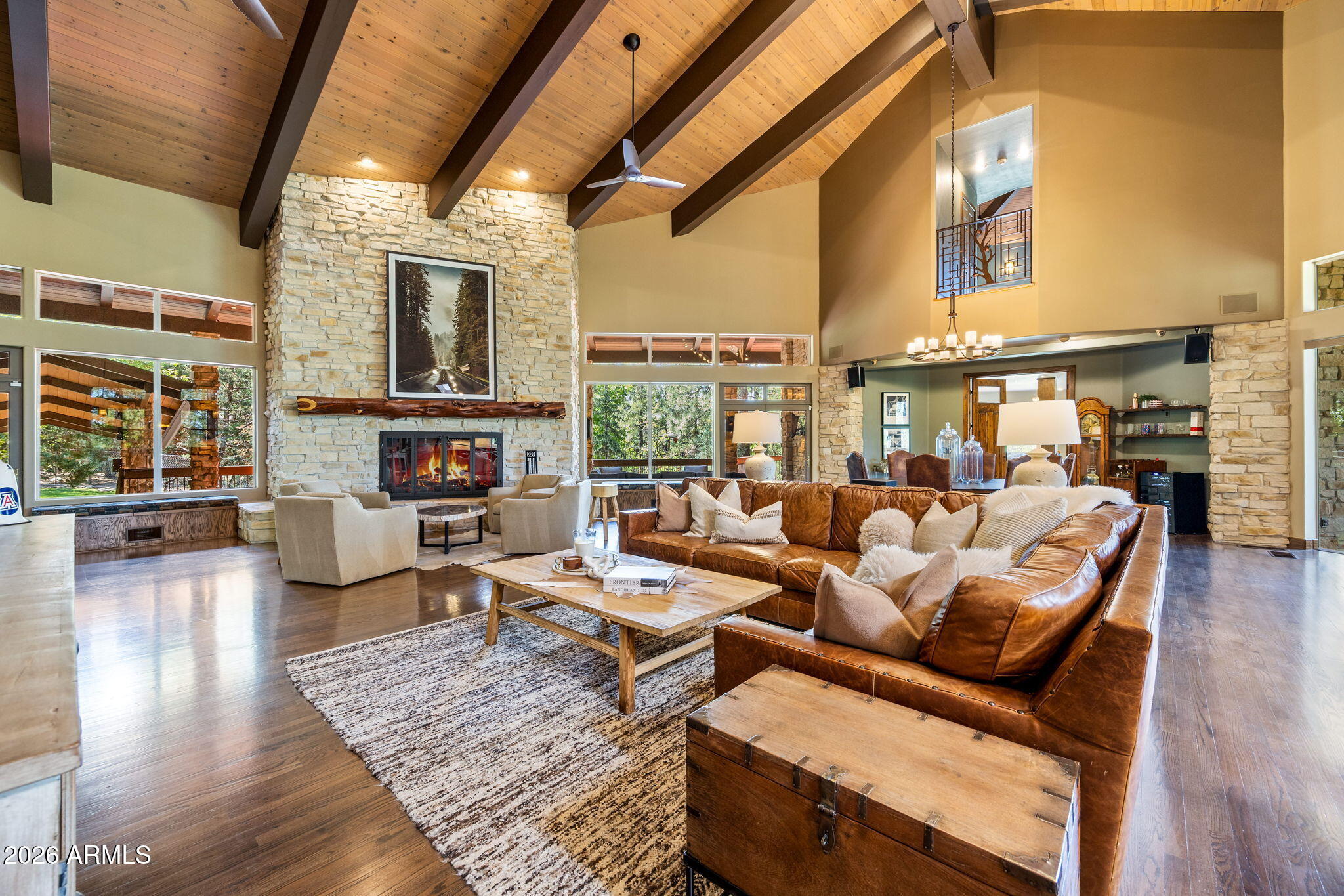 2163 CREEKSIDE Court