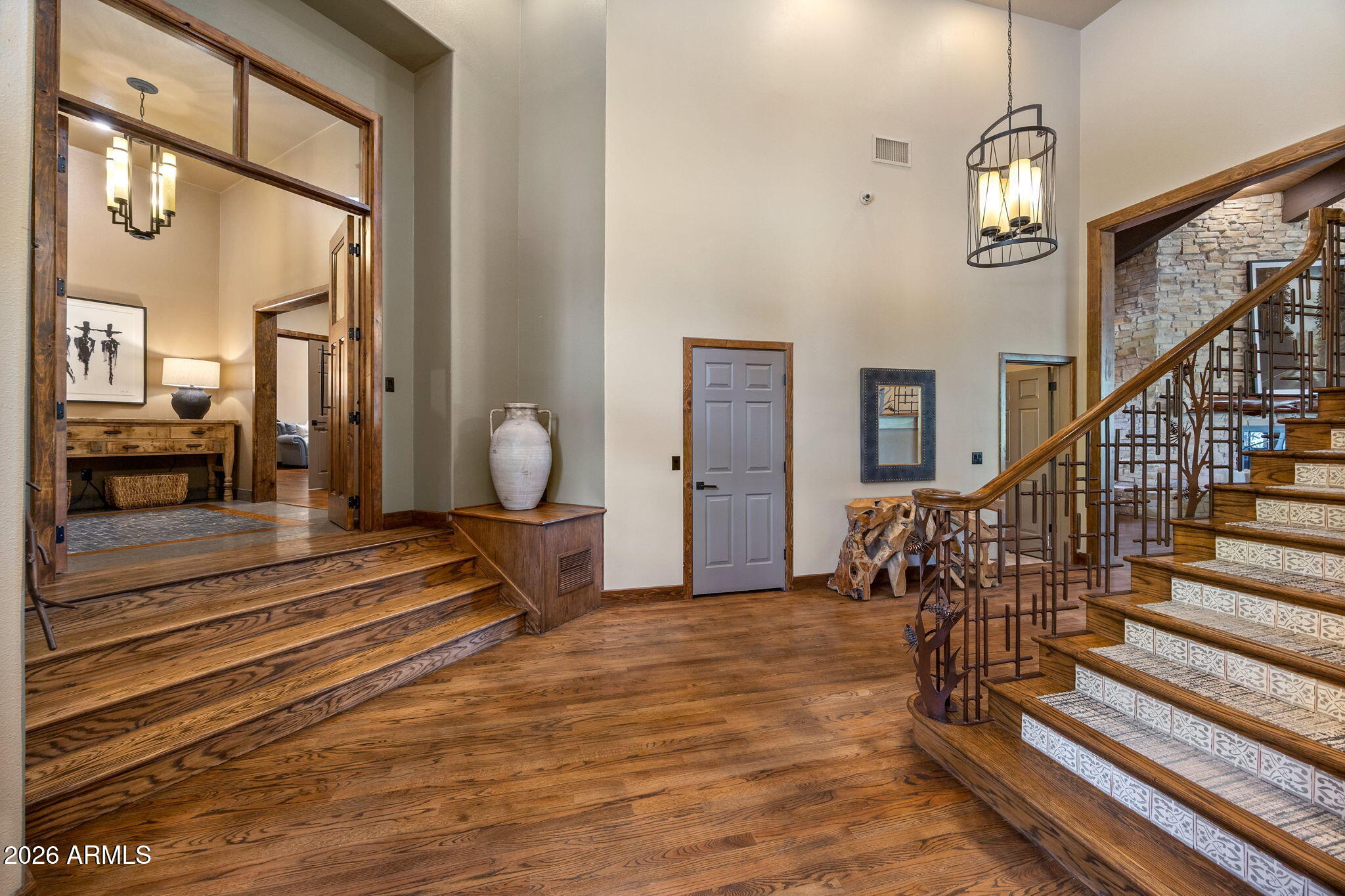 2163 CREEKSIDE Court
