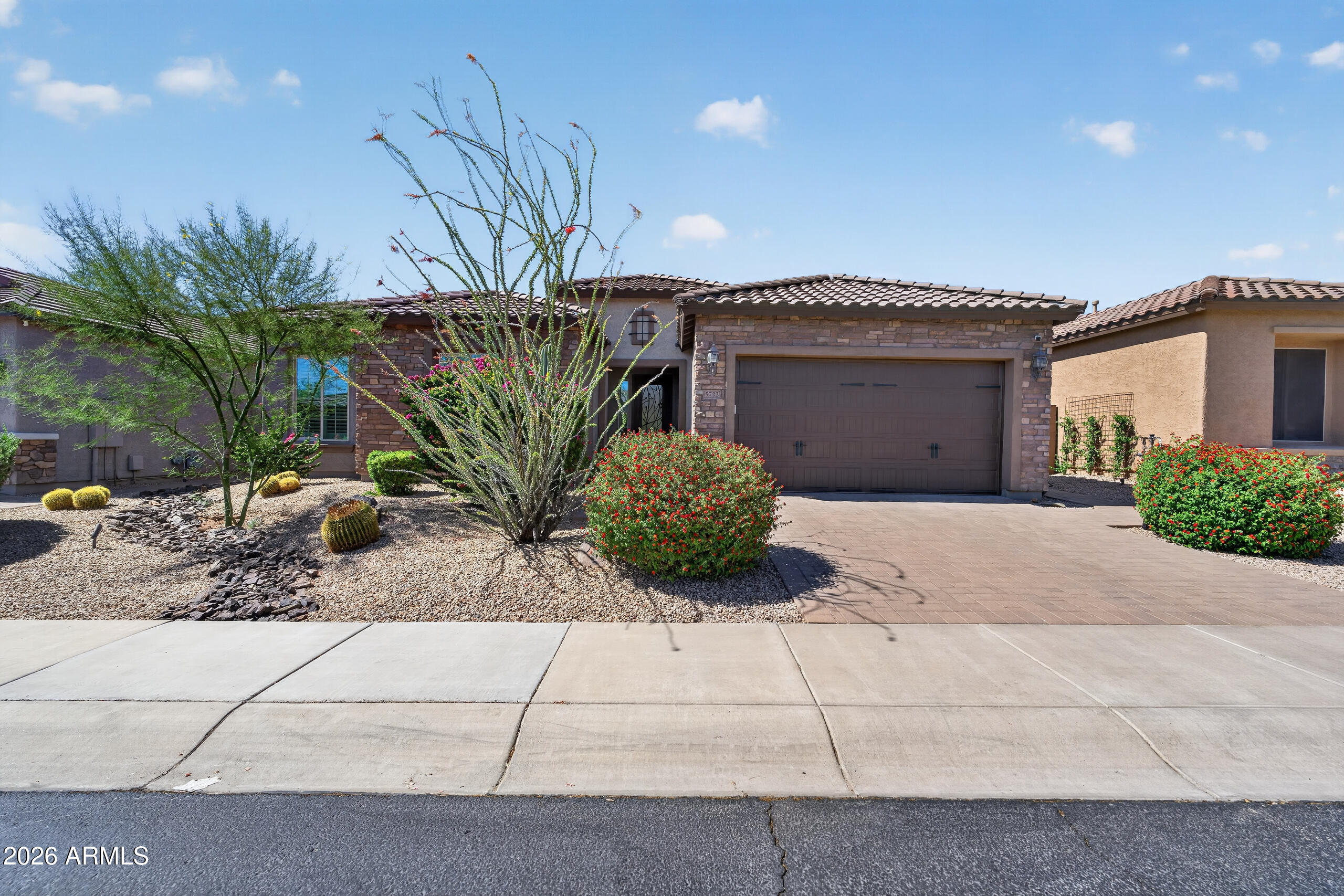 5722 E Jake Haven --