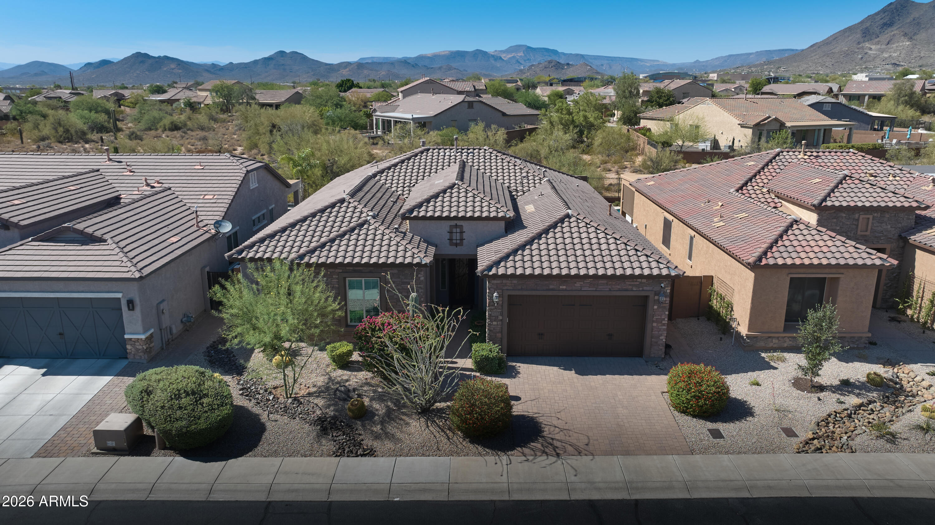 5722 E Jake Haven --