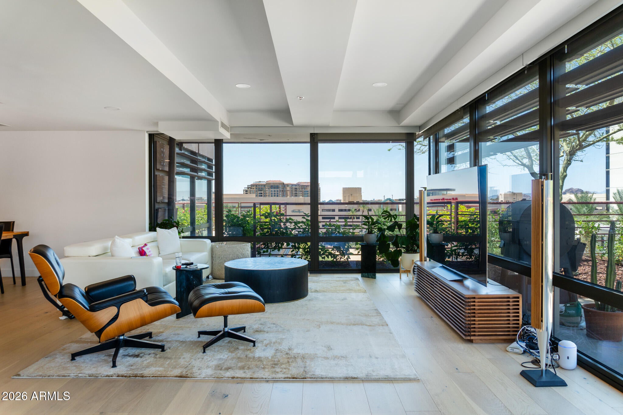 7147 E RANCHO VISTA Drive 6002
