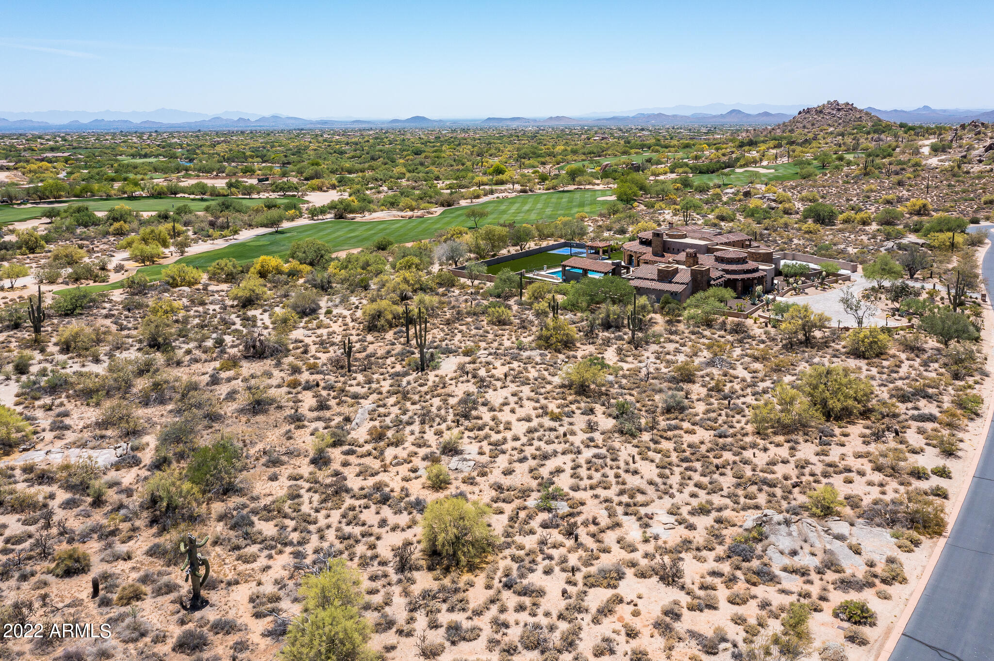 8091 E LEANING ROCK Road 195