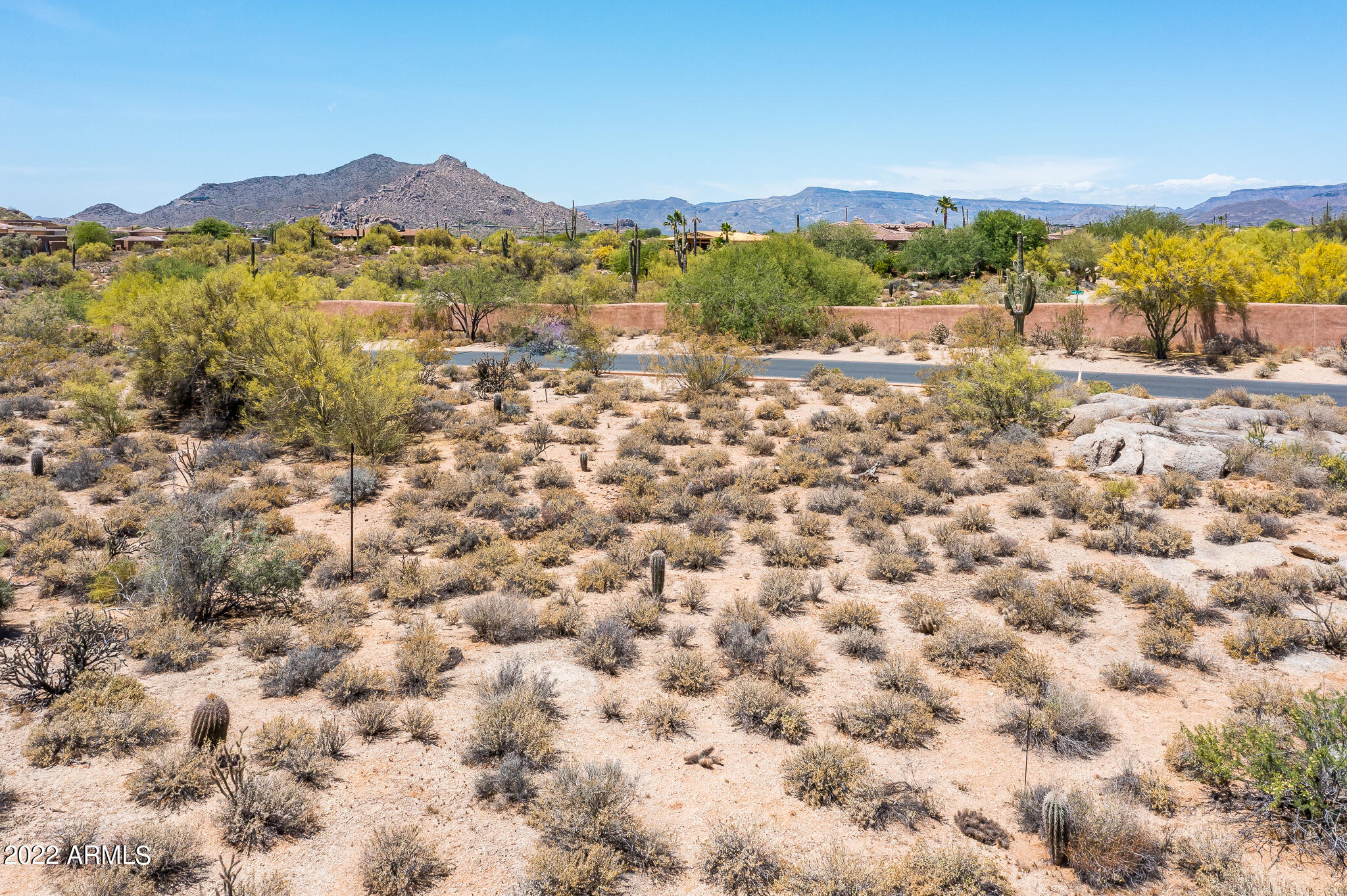 WHISPER ROCK - Land