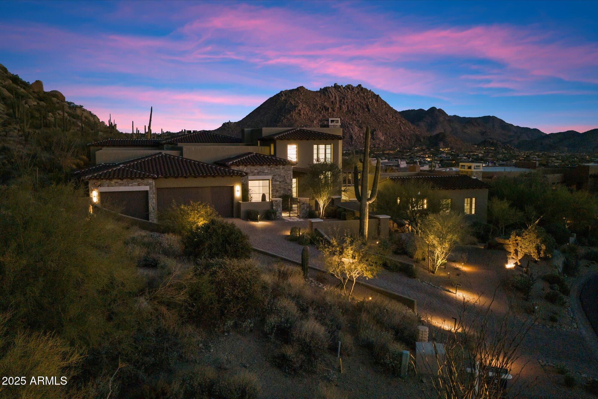 10585 E CRESCENT MOON Drive 44