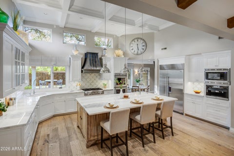 Photo of 150 E Wagon Wheel Drive, Phoenix, AZ 85020 (MLS # 7006402)