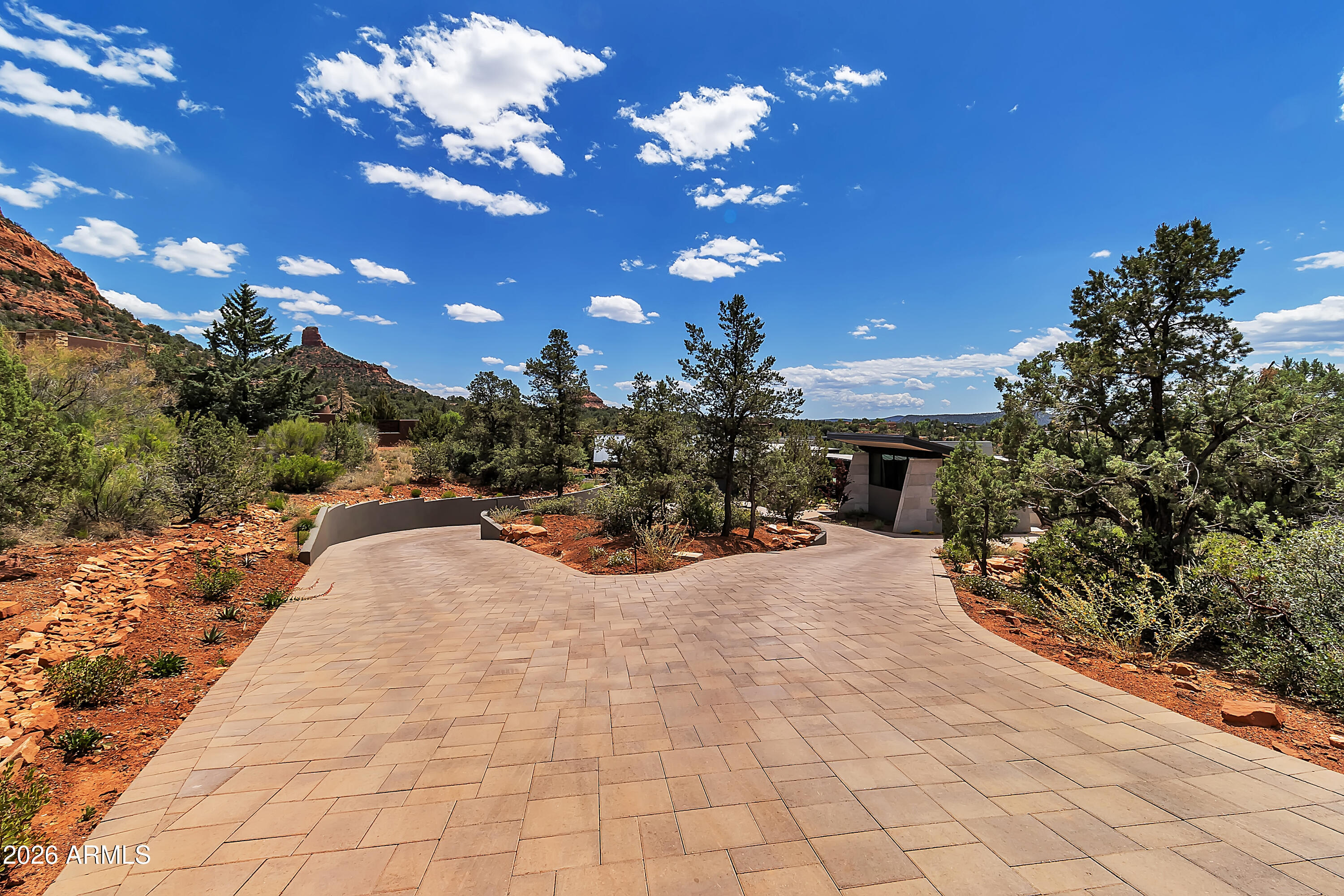 10 TOURMALINE Drive