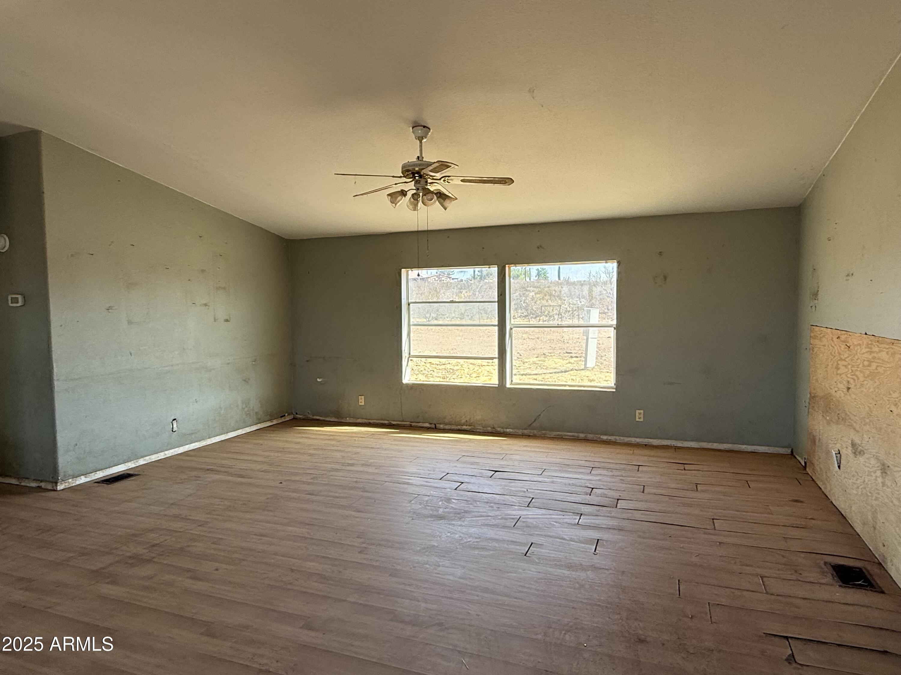 HIGH KNOLL RANCHES - Residential