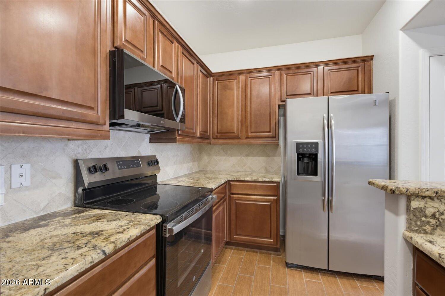 3935 E ROUGH RIDER Road 1056