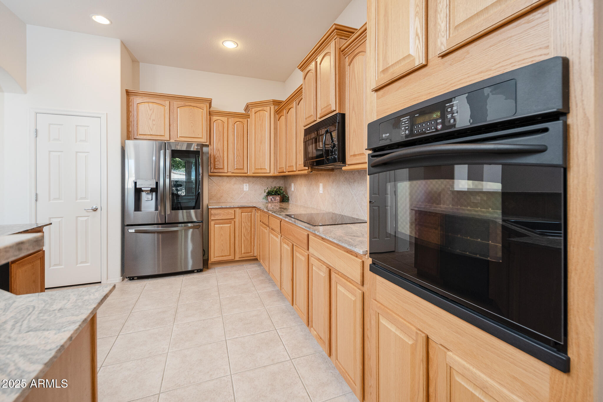 Goodyear, Arizona 85395, United States, 3 Bedrooms Bedrooms, ,2 BathroomsBathrooms,Residential,Active,97144