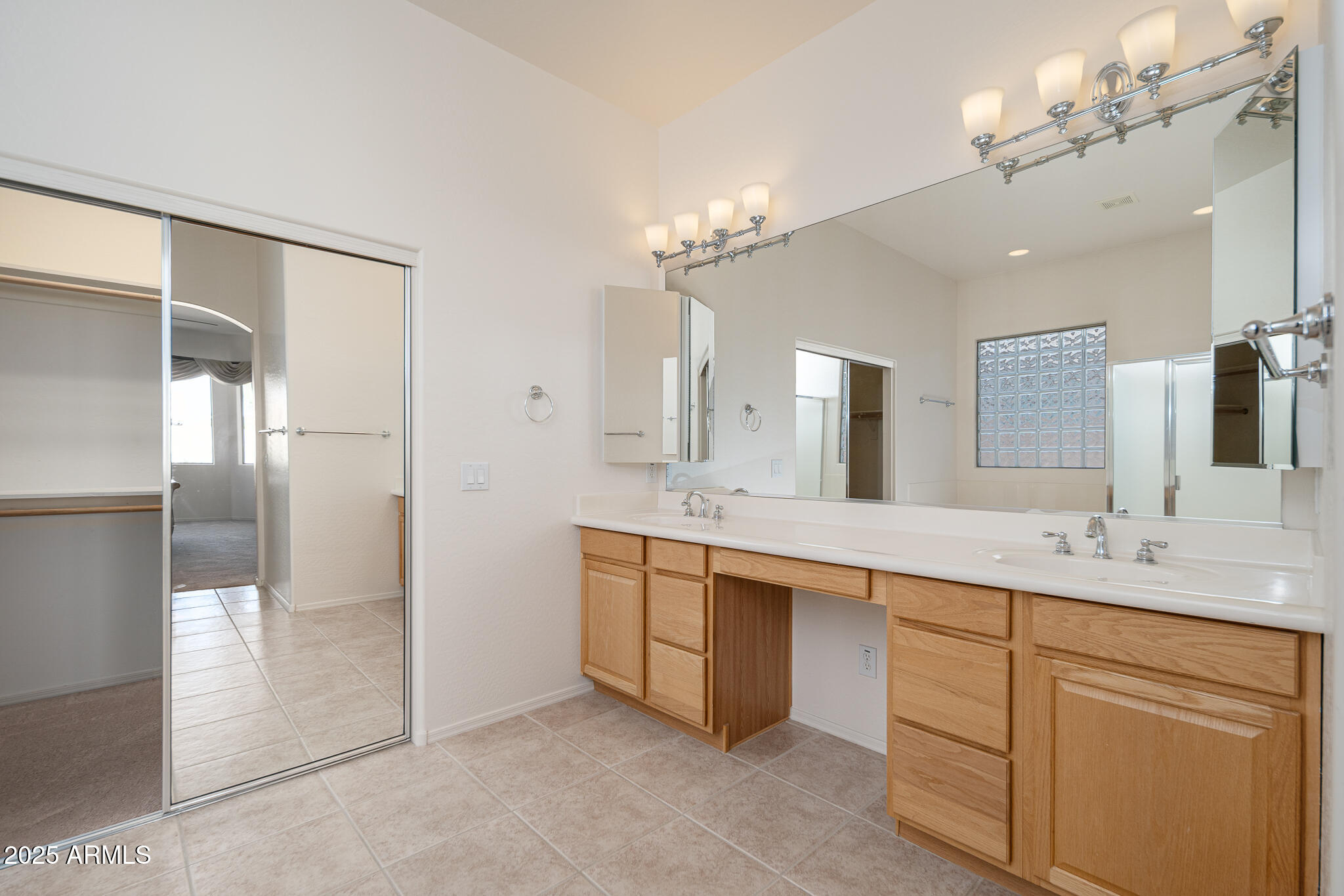 Goodyear, Arizona 85395, United States, 3 Bedrooms Bedrooms, ,2 BathroomsBathrooms,Residential,Active,97144