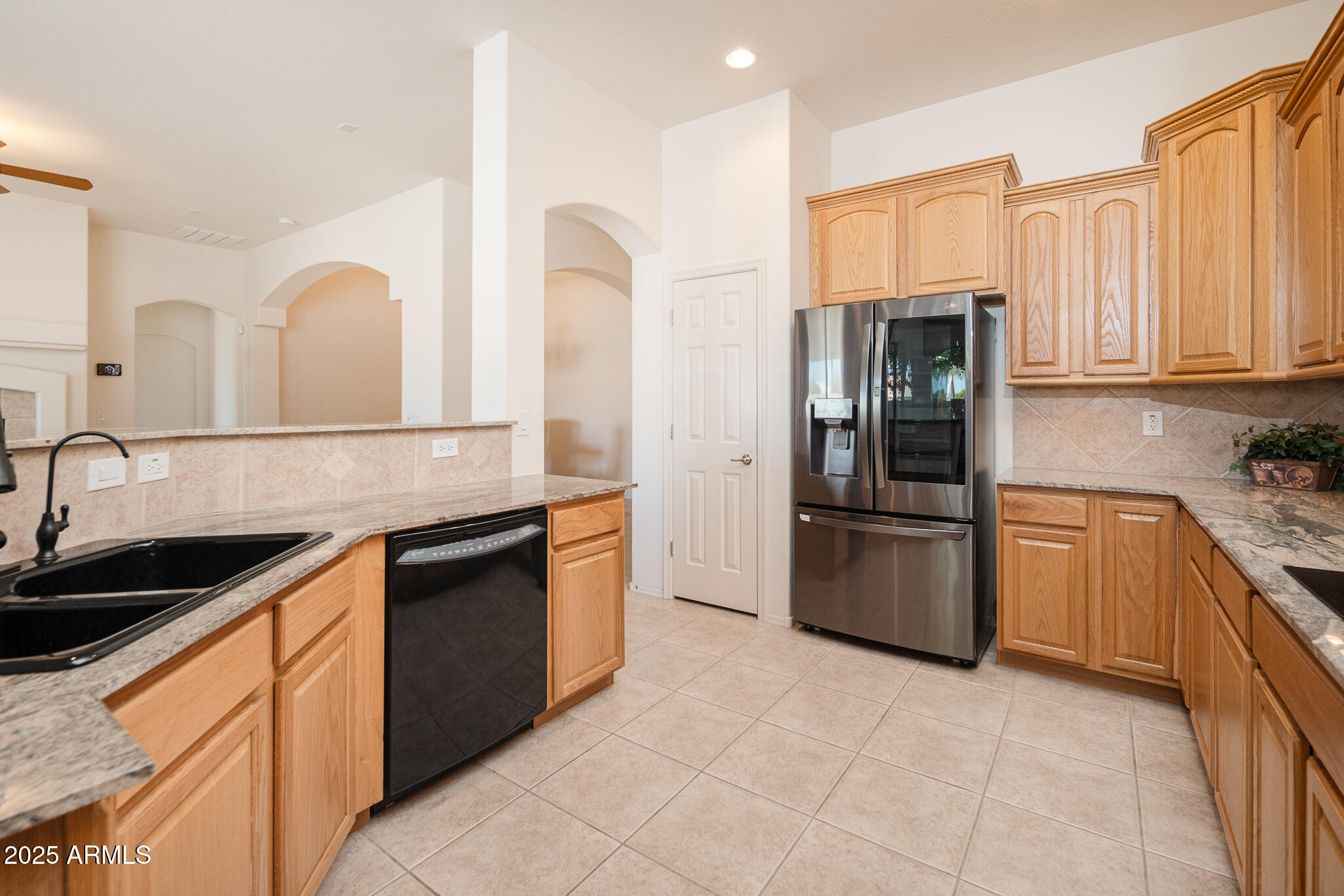 Goodyear, Arizona 85395, United States, 3 Bedrooms Bedrooms, ,2 BathroomsBathrooms,Residential,Active,97144