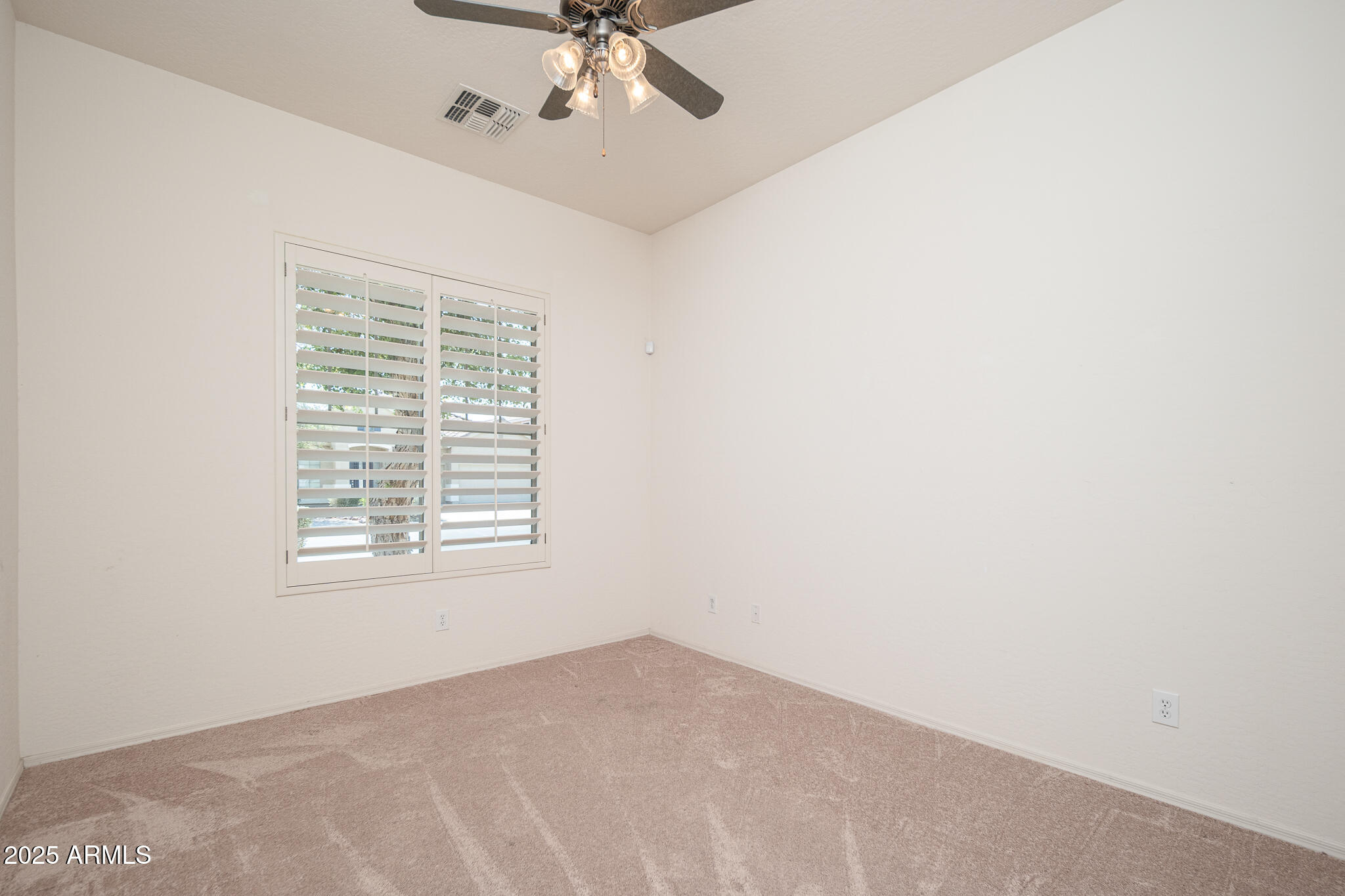 Goodyear, Arizona 85395, United States, 3 Bedrooms Bedrooms, ,2 BathroomsBathrooms,Residential,Active,97144