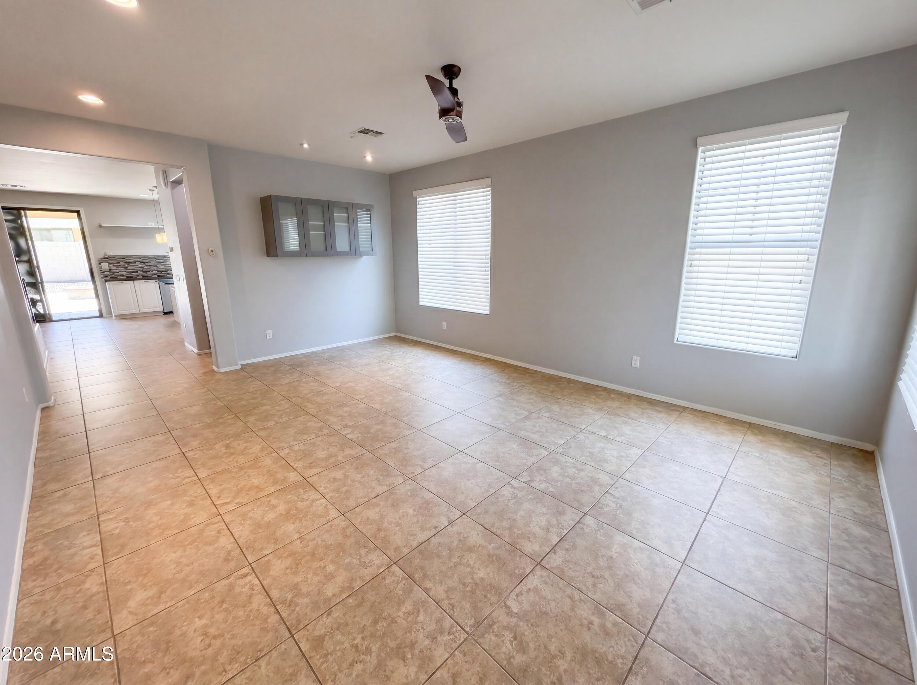 6823 W MORNING VISTA Drive