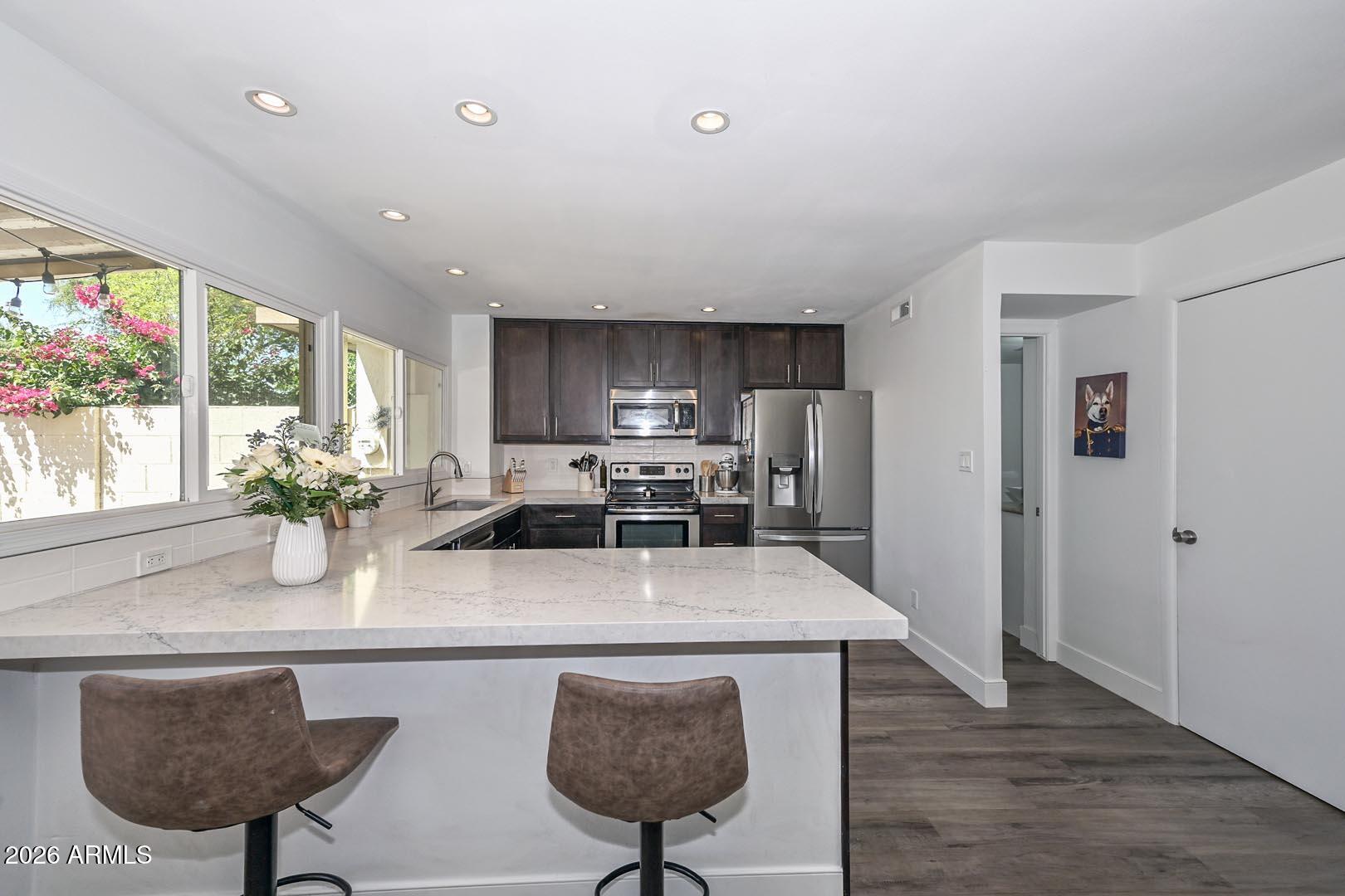8305 E VISTA Drive
