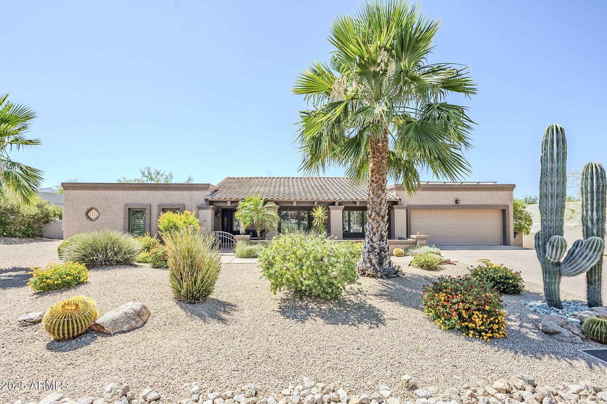 9421 E CALLE DE VALLE Drive