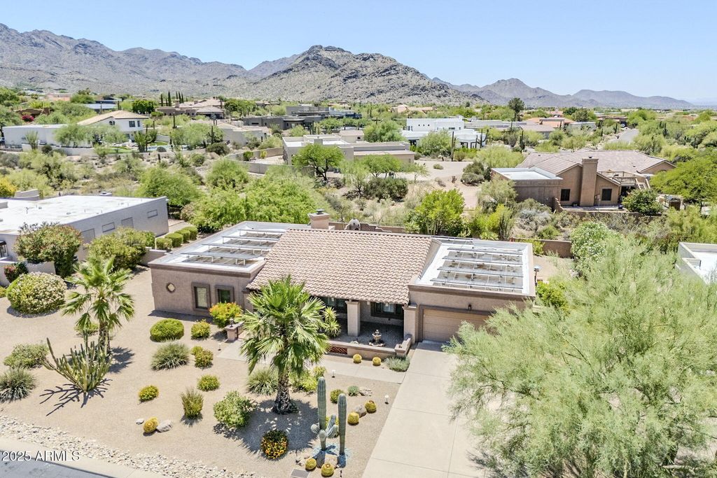 Photo of 9421 E Calle De Valle Drive, Scottsdale, AZ 85255 (MLS # 6885139)