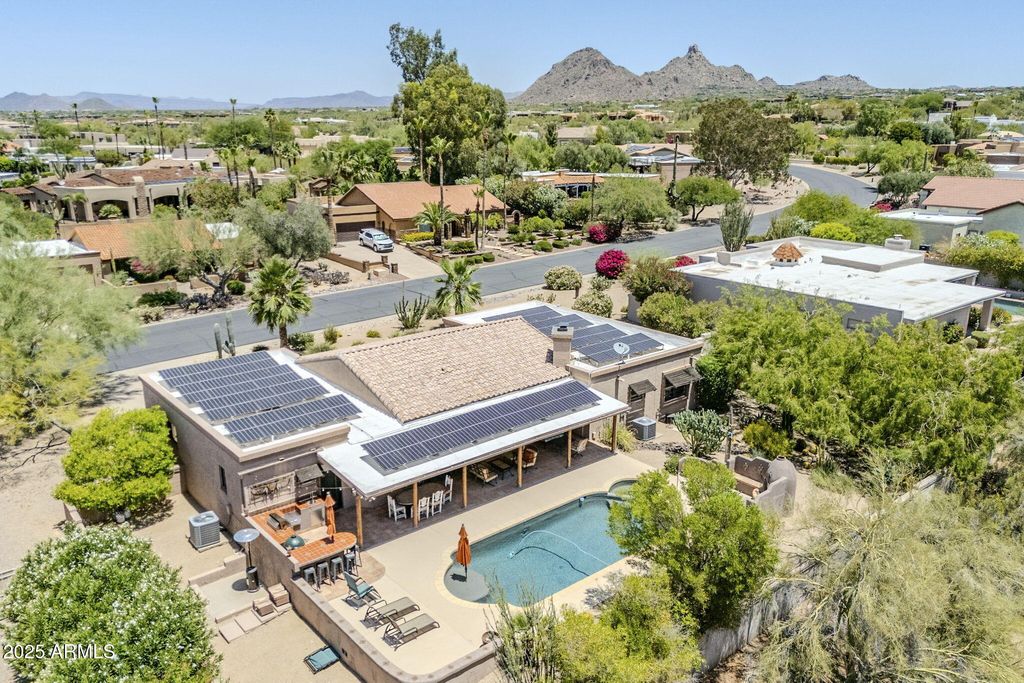 Photo of 9421 E Calle De Valle Drive, Scottsdale, AZ 85255 (MLS # 6885139)