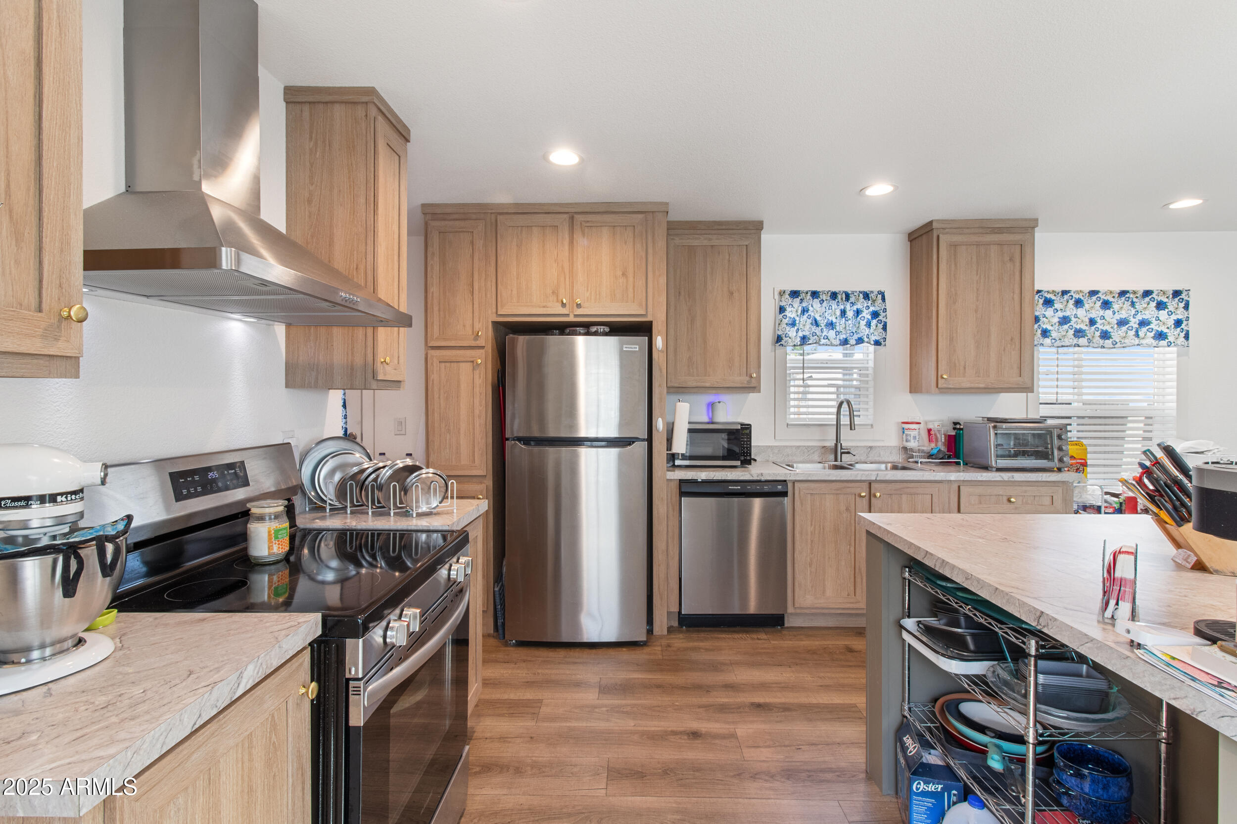 2060 N CENTER Street 183